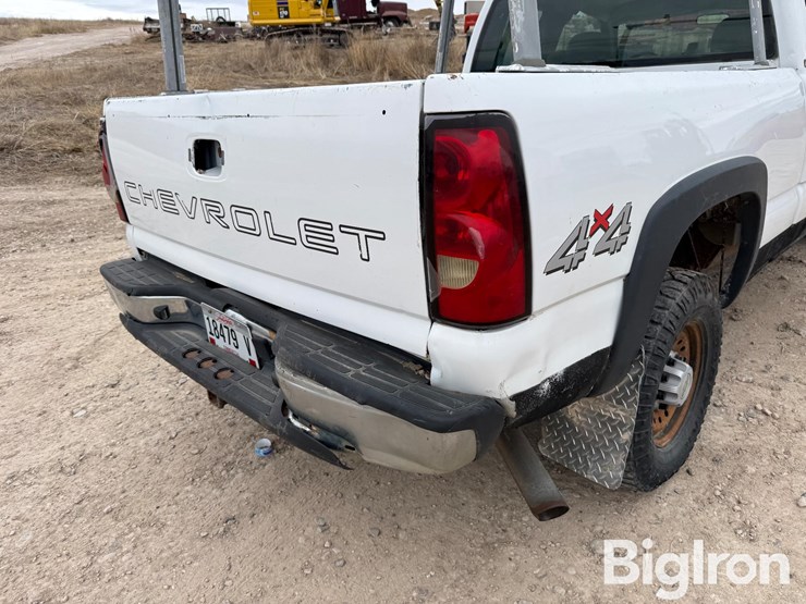 2003-chevrolet-silverado-2500-image-20