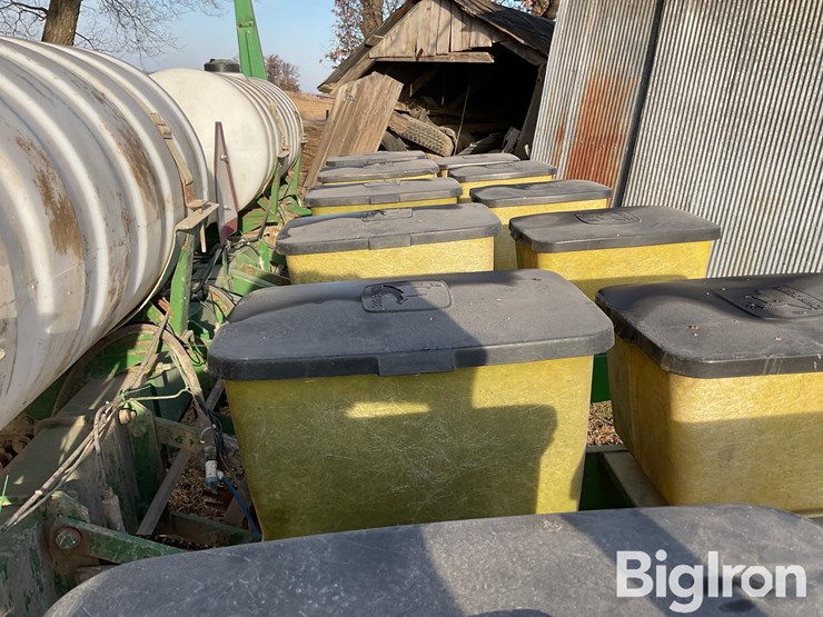 john-deere-7000-image-12