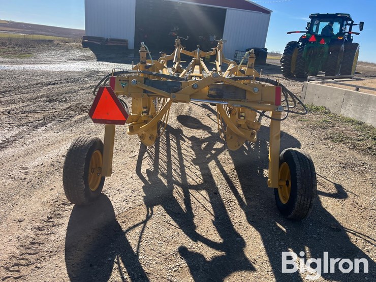 2007-vermeer-r2300-image-6