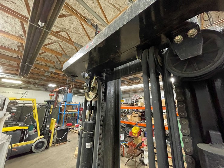 #1230-•-toyota-electric-forklift-(shawano,-wi)-image-33