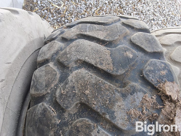 caterpillar-928f-image-12