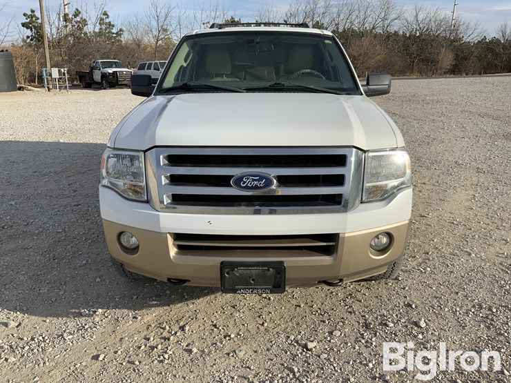 2012-ford-expedition-xlt-image-2