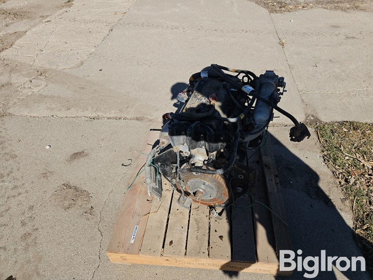 john-deere-gator-image-7