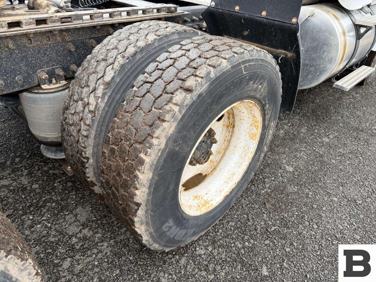 1998-volvo-wca-tractor-truck---reardan,-wa-image-44