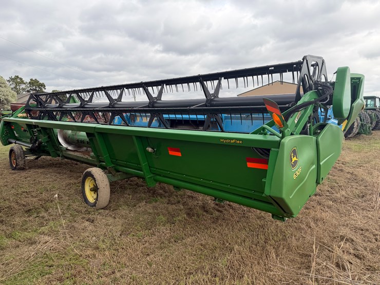 2013-john-deere-630f-image-4