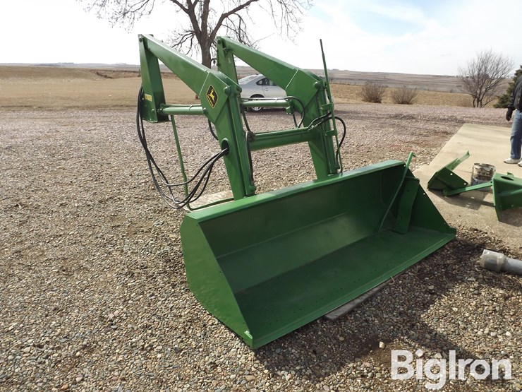 john-deere-148-image-3