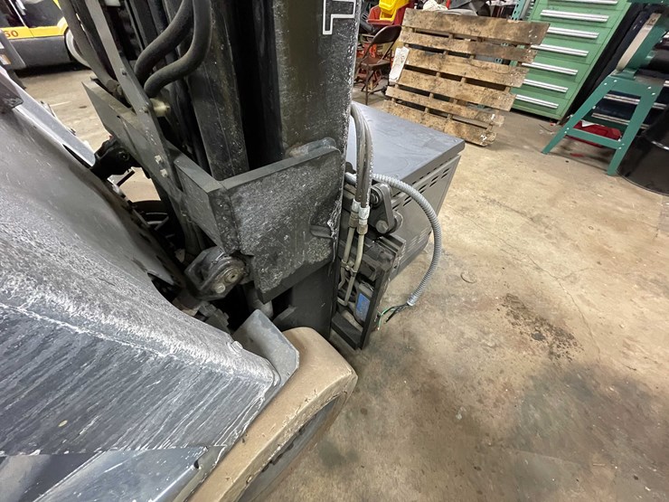 #1230-•-toyota-electric-forklift-(shawano,-wi)-image-30