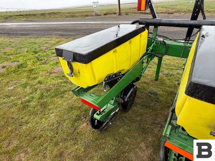 2008-john-deere-1700-image-34