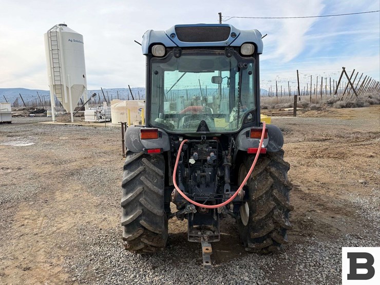 2008-new-holland-tn85fa-image-4