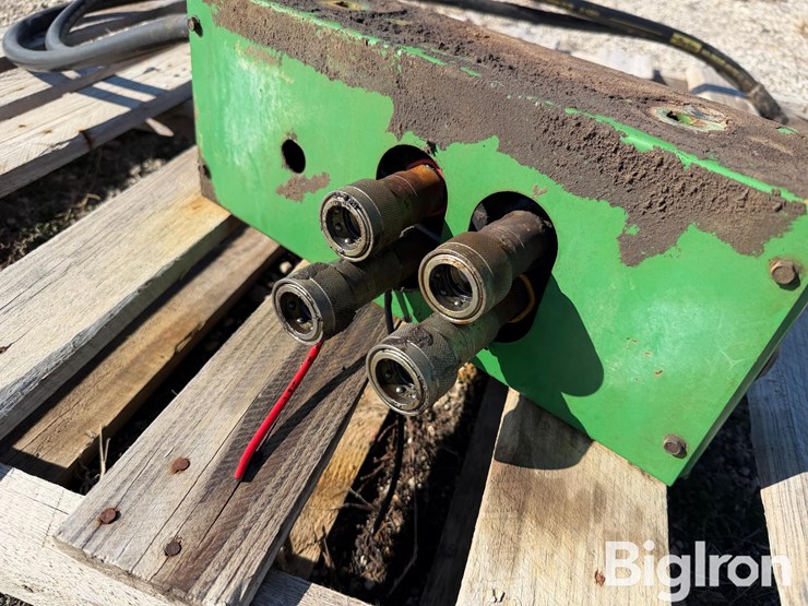 john-deere-30-image-8