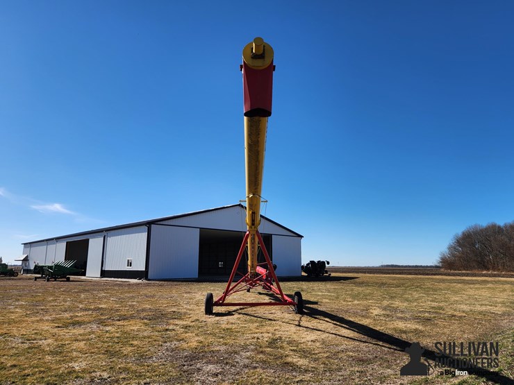 westfield-mk130-61-plus-13"x61'-swing-away-auger-image-6