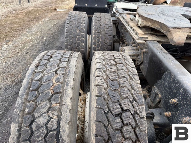 1998-volvo-wca-tractor-truck---reardan,-wa-image-36