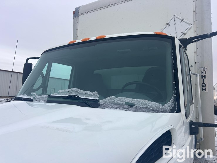 2004-international-durastar-4400-image-13