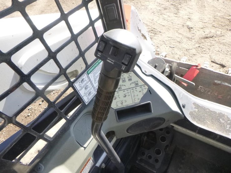 2017-bobcat-t590-image-20