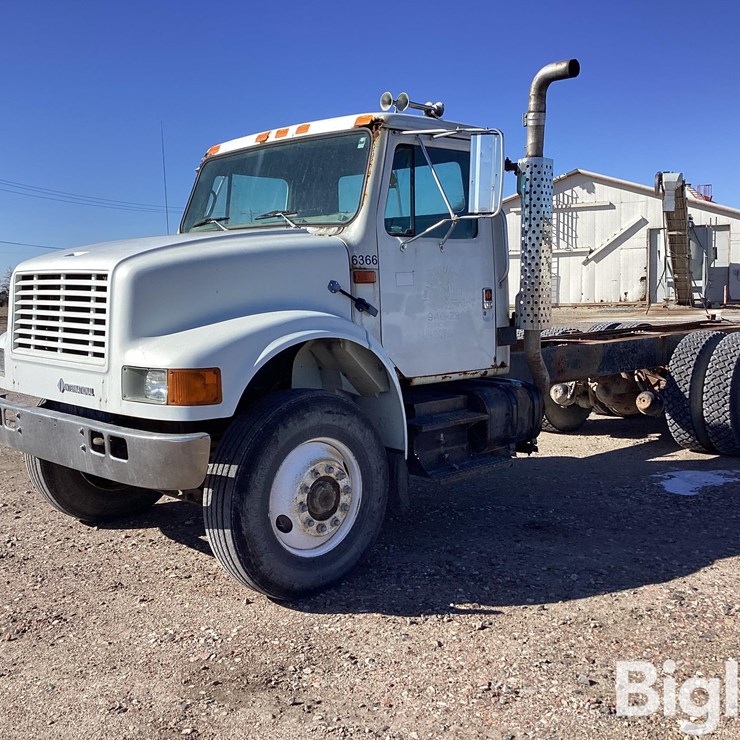 1992 INTERNATIONAL 4900