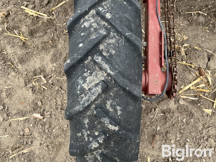 case-ih-1200-image-14