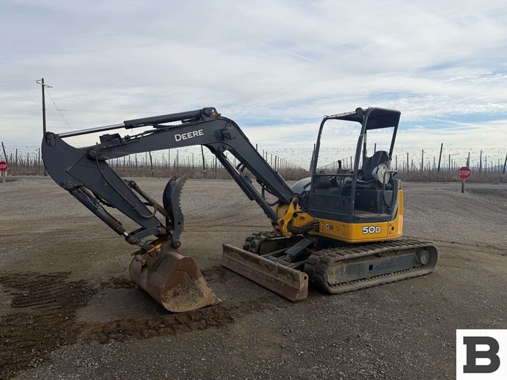 2012-deere-50d-image-38