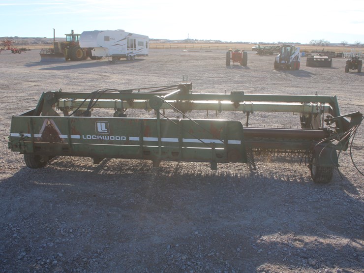 #1018-•-lockwood-model-l6700-885-bean-harvester-image-3