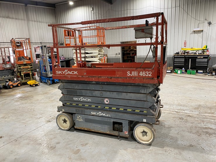 2015-skyjack-sjiii4632-image-4