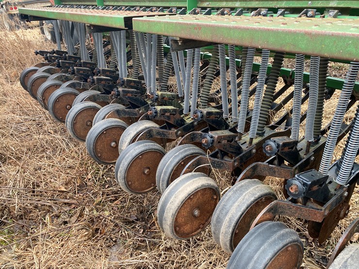 great-plains-solid-stand-30-image-12