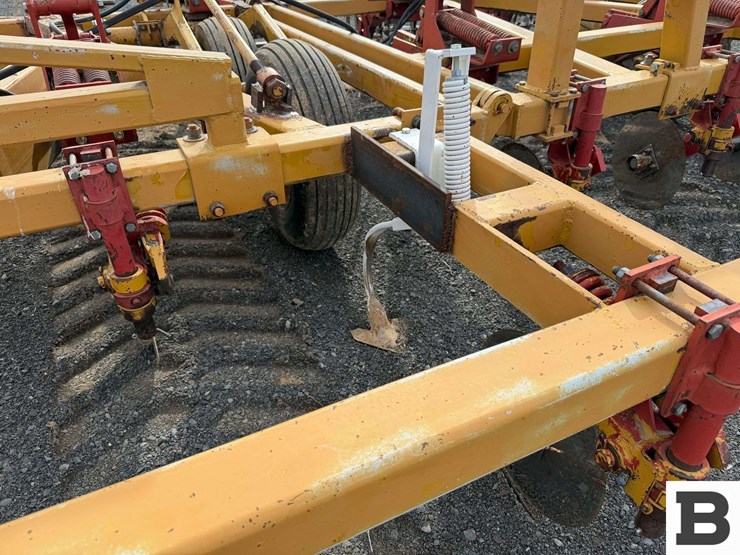 1995-haybuster-3200-image-17