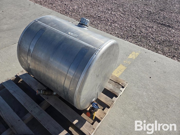 hydraulic-fluid-tank-image-5