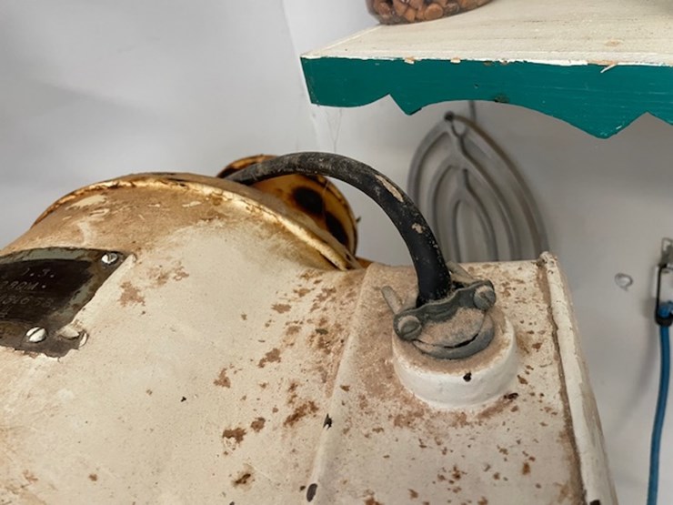 #6001-•-hobart-80-qt-commercial-mixer-(jacksonport,-wi)-image-8