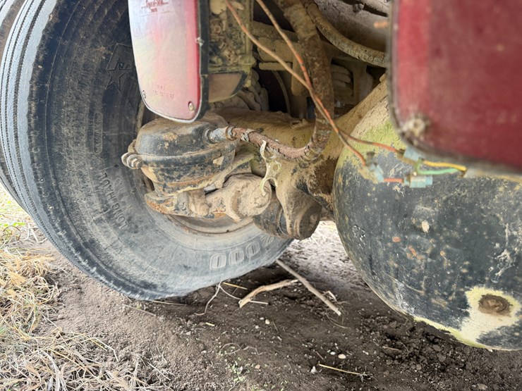 #41247-•-inop-1978-international-f-2275-daycab-truck-image-14