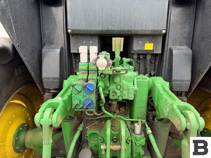 2017-john-deere-6130m-image-24