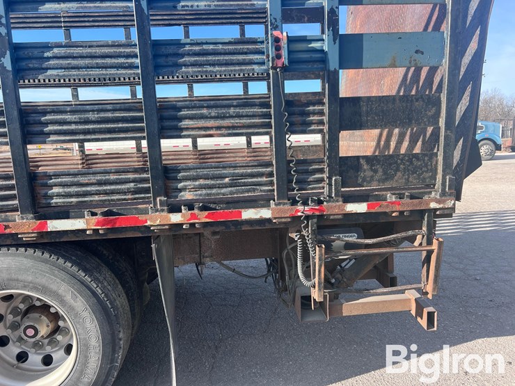 2009-kenworth-t370-image-10