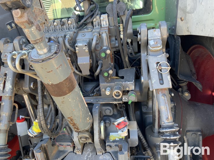 2011-fendt-822-vario-image-17