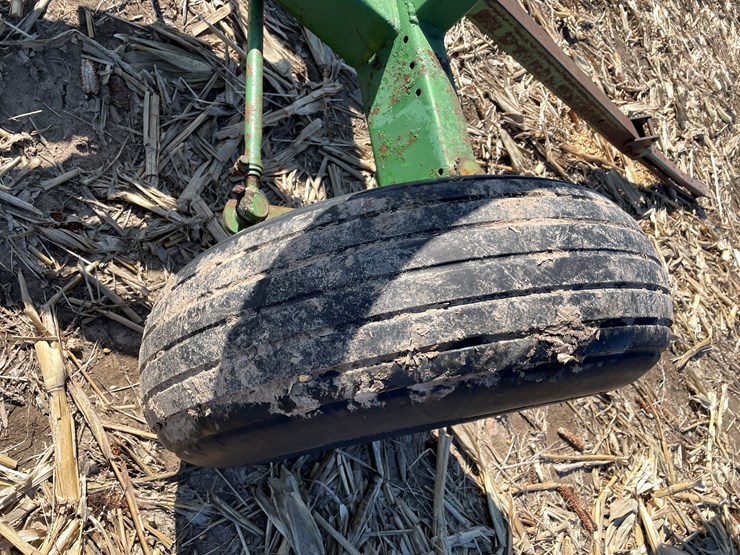 #7409-•-john-deere-running-gear-head-cart-(bloomer,-wi)-image-18
