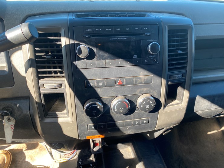 2012-dodge-ram-5500-image-26