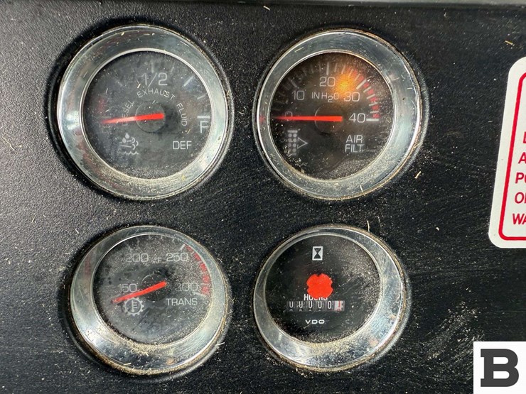 2013-kenworth-t800-image-83