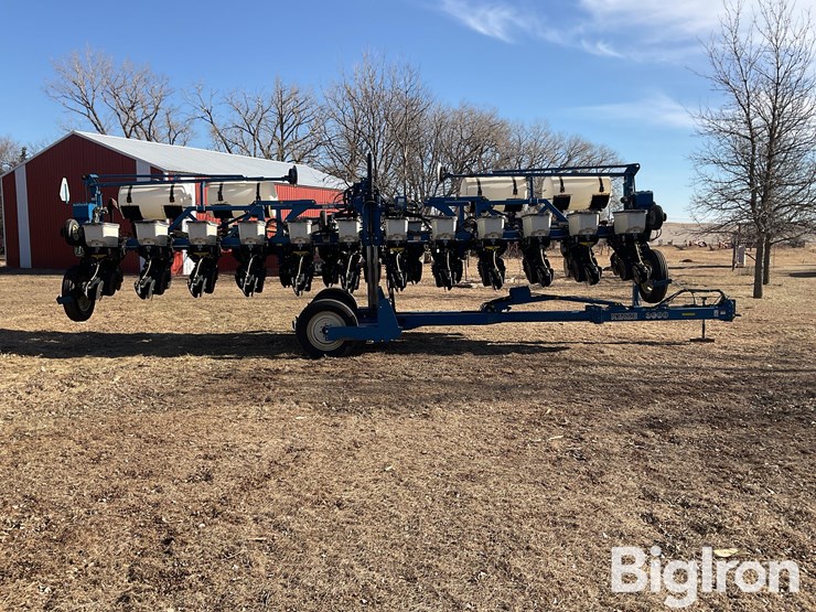 2002-kinze-3600-image-4