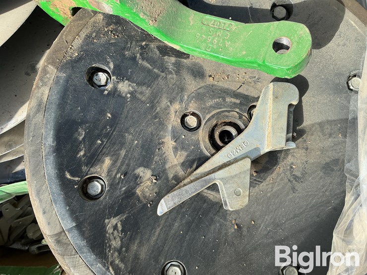 john-deere-1775-image-17