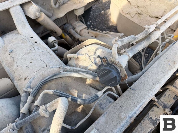 2010-chevrolet-silverado-3500-image-17