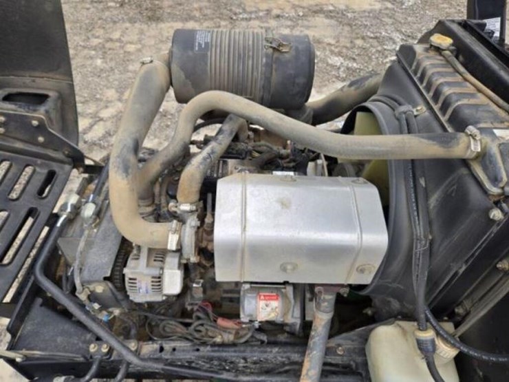 2006-john-deere-3245c-image-15