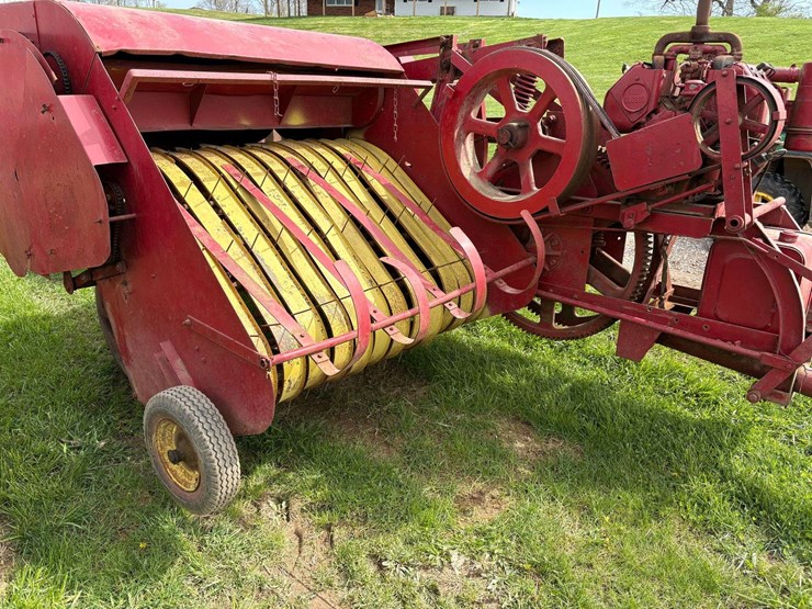 new-holland-super-77-image-1