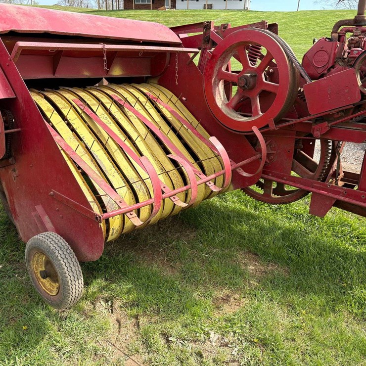 NEW HOLLAND SUPER 77