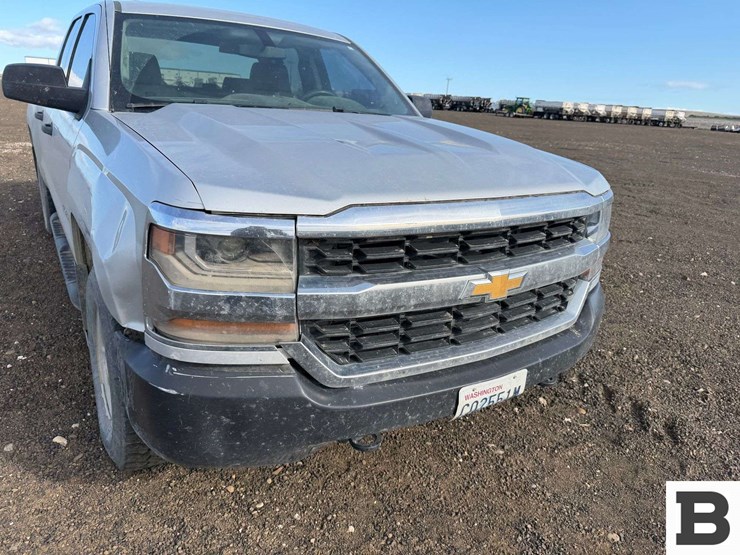 2018-chevrolet-silverado-1500-image-9