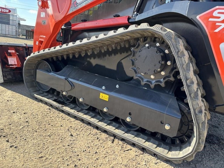 2024-kubota-svl75-3-image-16