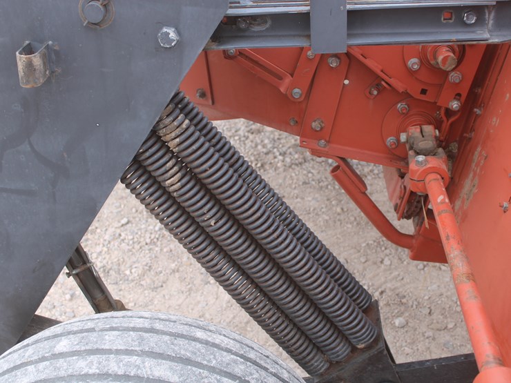 #1042-•-heston-1170-sickle-bar-hay-mower-image-28