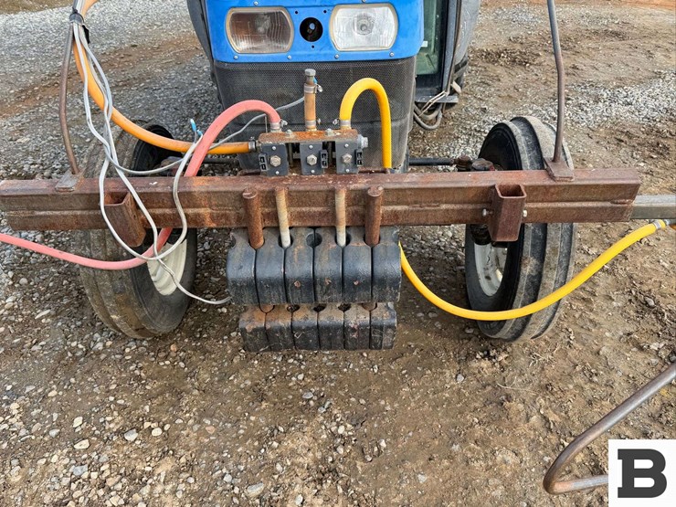 2007-new-holland-tn85fa-image-8