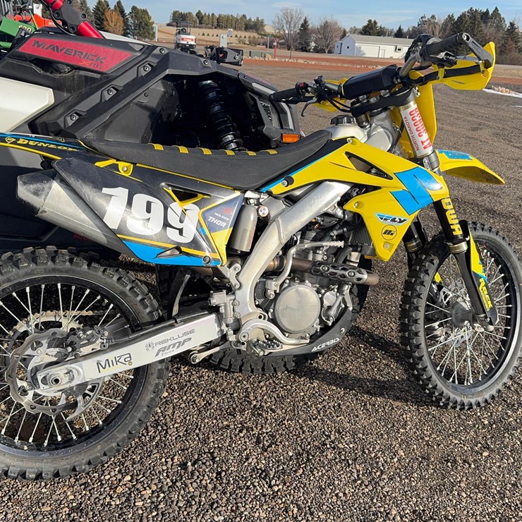 2017 Suzuki RM-Z250 Dirt Bike