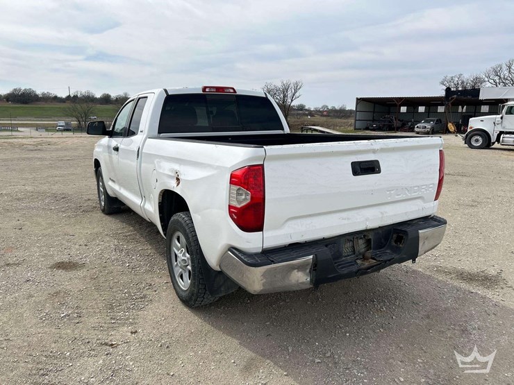 2014-toyota-tundra-image-2