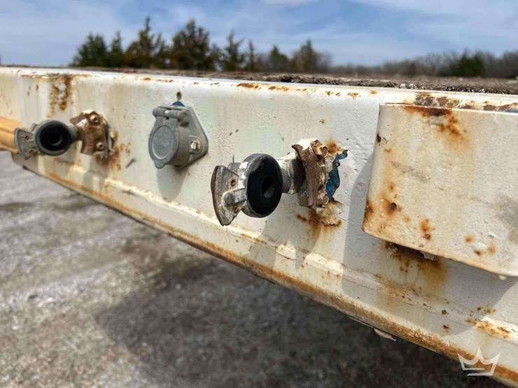 1993-transcraft-dtl140w2-38ft-60-ton-spread-axle-step-deck-t/a-trailer-image-16