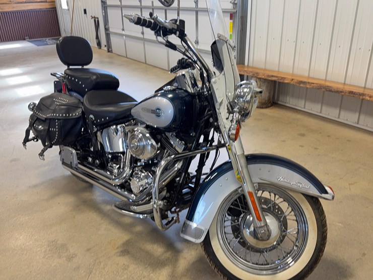 2002-harley-davidson-motorcycle-image-4