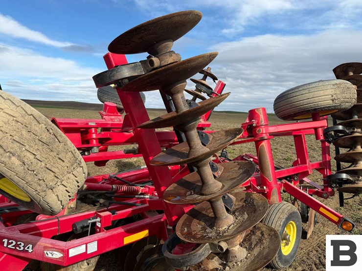 2010-sunflower-1234-18-image-18