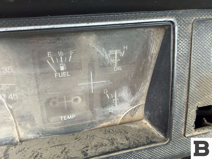 1990-ford-f700-image-41